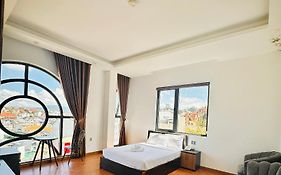 Ttr Midtown View Hotel